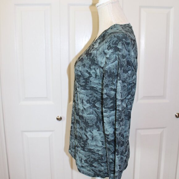 Athleta Momentum - Floral - Fabulous! - Picture 3 of 5